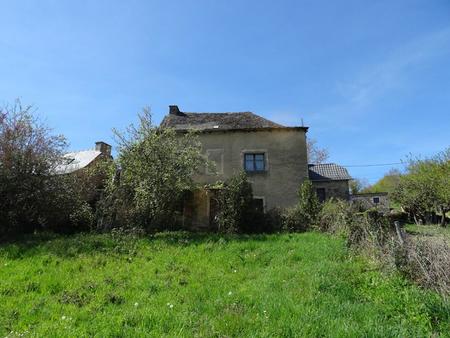 secteur sénergues (12320) corps de ferme 9 pièce(s) 210 m2 avec terrain de 2090 m²