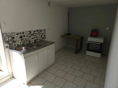 appartement a vervins 02140 t2