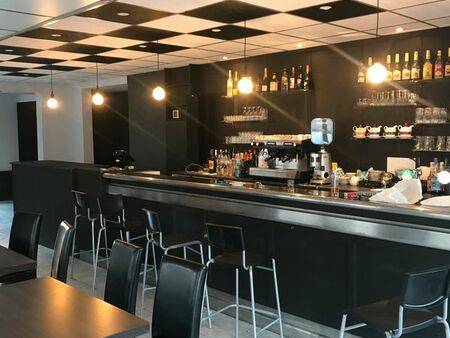 à vendre bar-brasserie à aix-en-provence (13090)