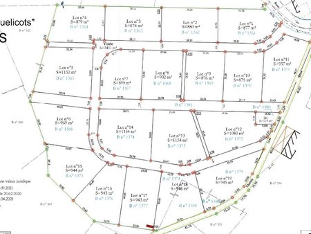 vente terrain 899 m²