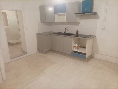 appartement rénové t2 30 m² proche centre-ville