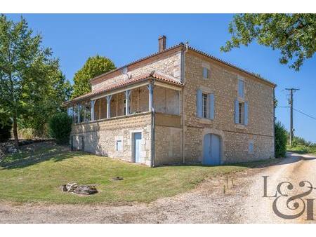 maison de maître en pierre rénovée avec piscine et vue panoramique à brugnac ...