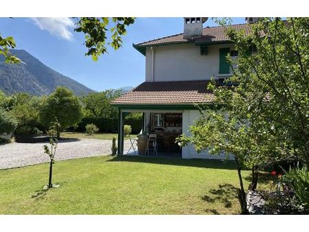 vente maison 5 pièces 110 m² tarascon-sur-ariège (09400)