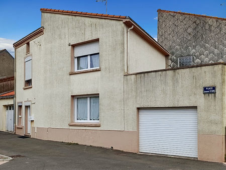 vente maison 5 pièces  119.00m²  mauges