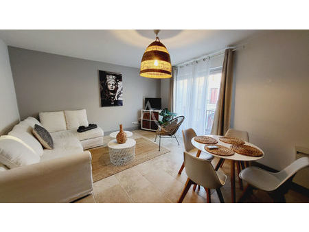 magnifique appartement meuble au pied de la cite