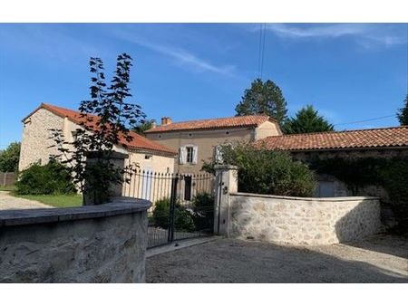 vente maison 9 pièces 253 m² vianne (47230)