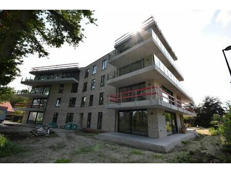 nieuwbouw appartement met drie slaapkamers in oostakker