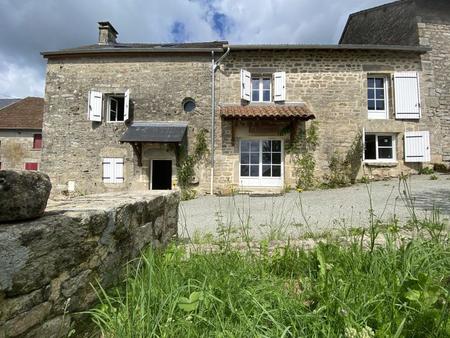 propriété en pierre / travaux de rénovation en cours