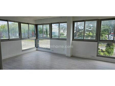 vente locaux professionnels 3 pièces 97 m²