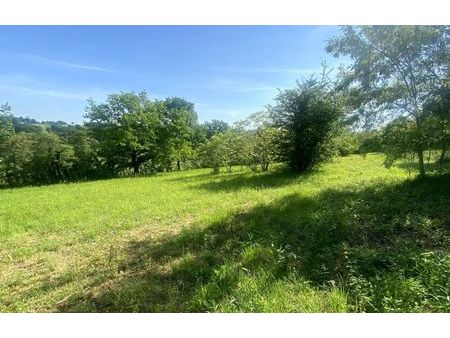 vente terrain 2079 m² figeac (46100)