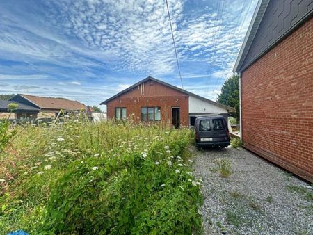 maison 4 façades avec jardin et garage