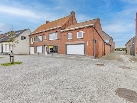 huis te koop in oostvleteren met 4 slaapkamers