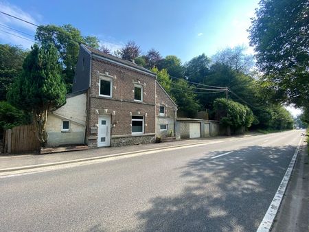 maison 4 façades située à sprimont