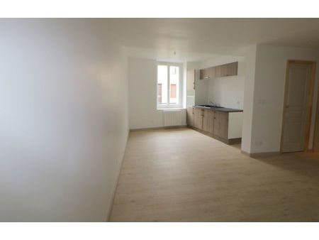 location appartement 2 pièces 42 m² chazelles-sur-lyon (42140)