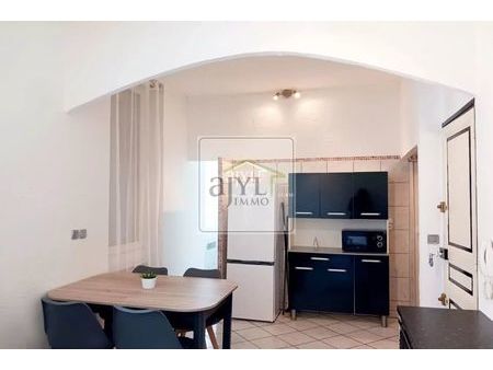 location appartement 2 pièces 28m2 salon-de-provence 13300 - 480 € - surface privée