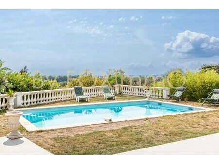 exclusivite ! french riviera  villa vue mer panoramique  dominante  rénovée  piscine  jard