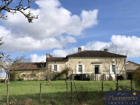 sur 21 hectares   maison de maitre avec dependances