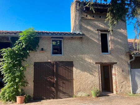 pigeonnier dans demeure de charme et cadre de nature