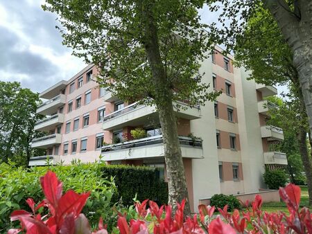 appartement 4 pièces 102 m²