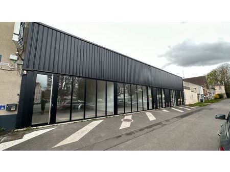 local pour restaurant avec extraction. 60m2  100m2