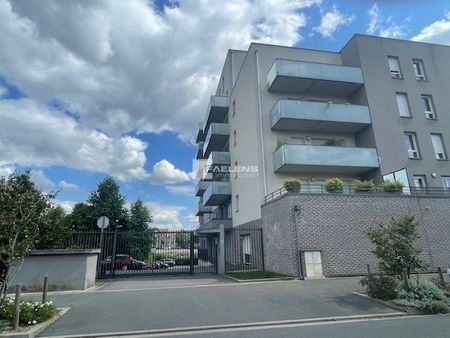 parking 8 m² saint andre