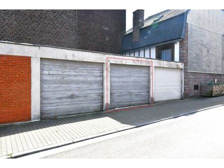 garage fermé de 20 m²