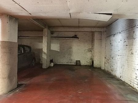 emplacement de parking interieur