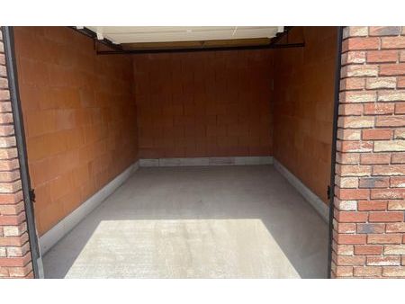 location stationnement  12 m² t- à leers  115 €