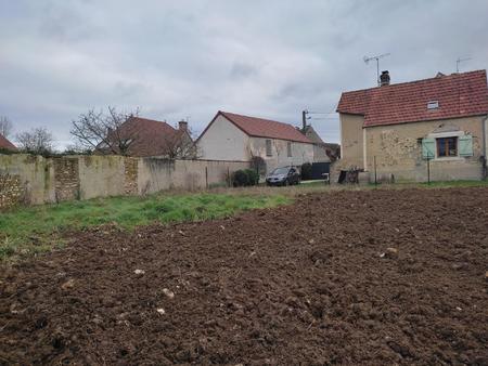 terrain a bâtir au cœur du village