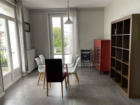 appartement f3 meuble avec balcon