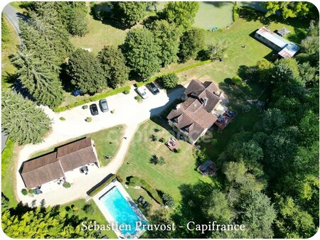 dpt dordogne (24)  à vendre proche montignac (24) propriete p14 de 322 m² - terrain 14 080