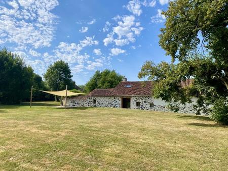 sublime maison de 3 chambres avec un grand jardin