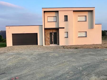 location maison à châteaubourg (35220) : à louer / 154m² châteaubourg