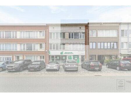 dakappartement met 2a 3 slpk's op topligging te wijnegem!