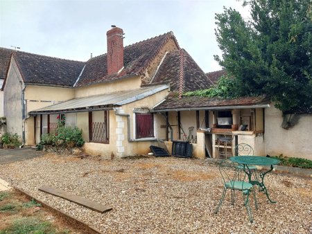 adorable petite maison à vendre à chaillac  indre 36