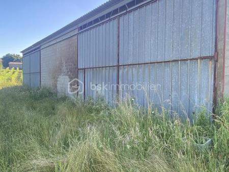 a vendre hangar agricole ou pour stockage