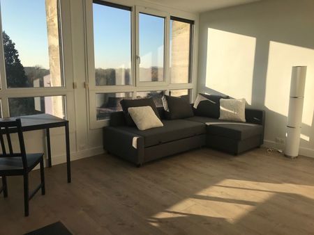 studio 1 pièce 27 m²