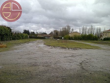 location terrain 2936 m²