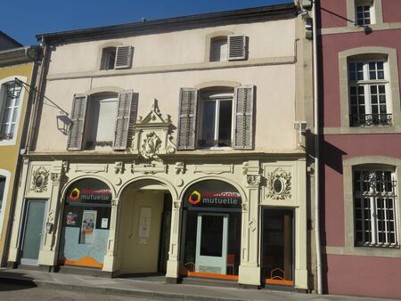 remiremont centre - superbe local commercial -