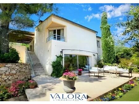 belle maison / villa avec vue et piscine a cotignac (var)