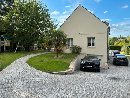 maison 12 pièces 260 m2 avec piscine