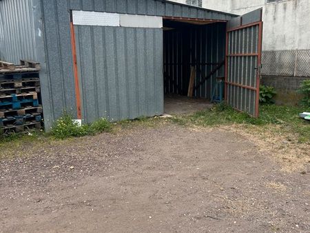 dépôt / hangar à louer au brezet