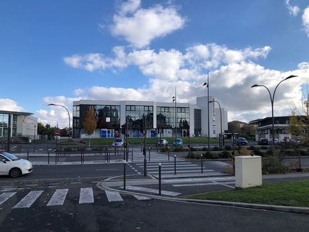 bureaux 100 à 300m2 pau université