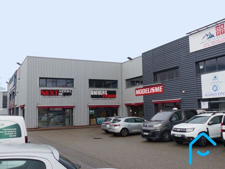 a vendre bureaux / local professionnel 255 m² voglans