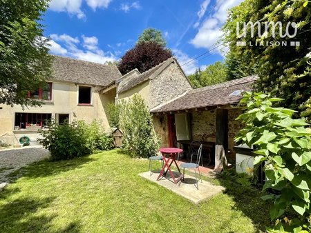 charme et calme pour cette maison en pierres à 50 km de paris et 5 km de barbizon