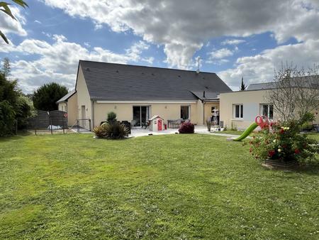 vente maison à coudray (53200) : à vendre / 207m² coudray