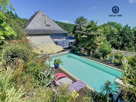 maison de 180 m2 avec jardin  piscine et grande terrasse