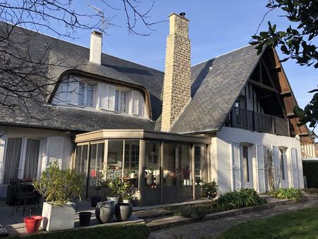 vente maison à ouistreham (14150) : à vendre / 255m² ouistreham