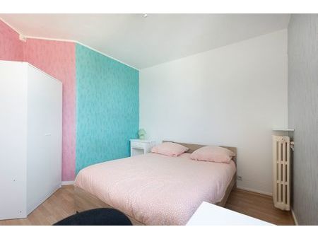 appartement idéalement situé au calme. cet appartement  situé au 2ème étage d’un immeuble 