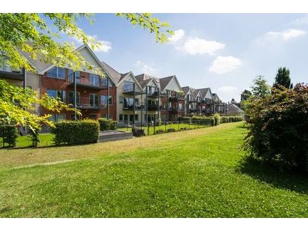 waterloo  bel appartement 2 ch + terrasse